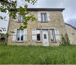 maison-villa à la vente -   02470  PRIEZ, surface 170 m2 vente maison-villa - APR707649